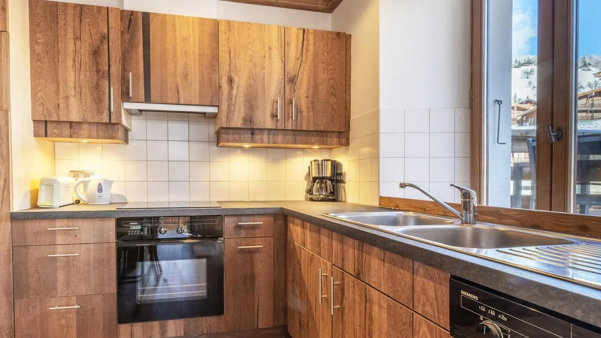 Appartement 4 Pieces, 8 Pers, Centre Village, Prox. Remontees, Wifi, Parking, La Clusaz - Fr-1-437-71